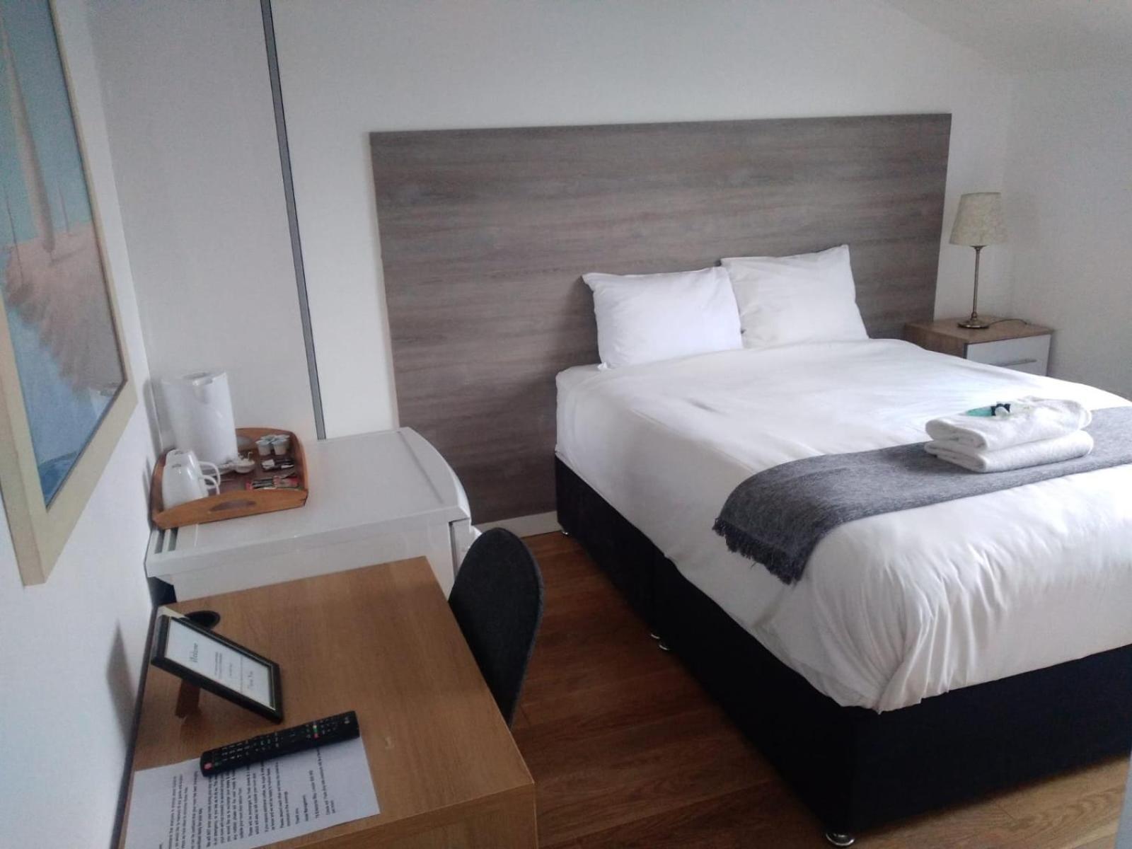 Double Room Private Bathroom