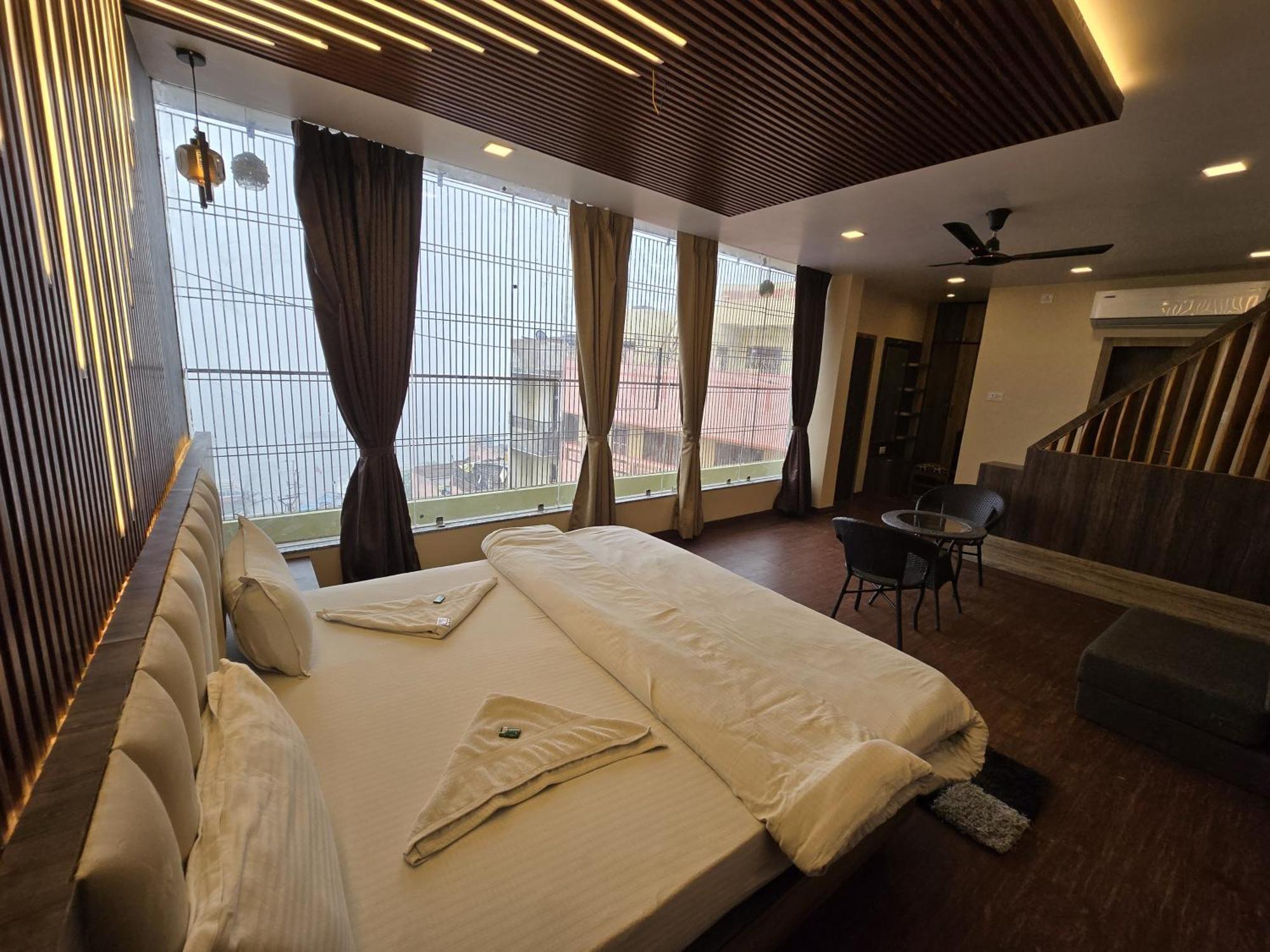 Suite with River View