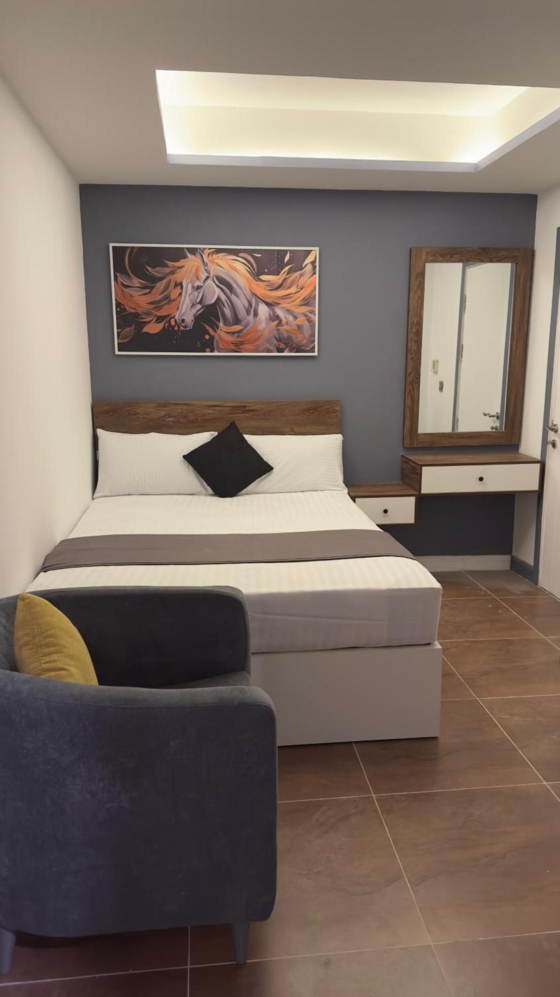 Family Two-Bedroom Apartment with View,1739640378:JPEG