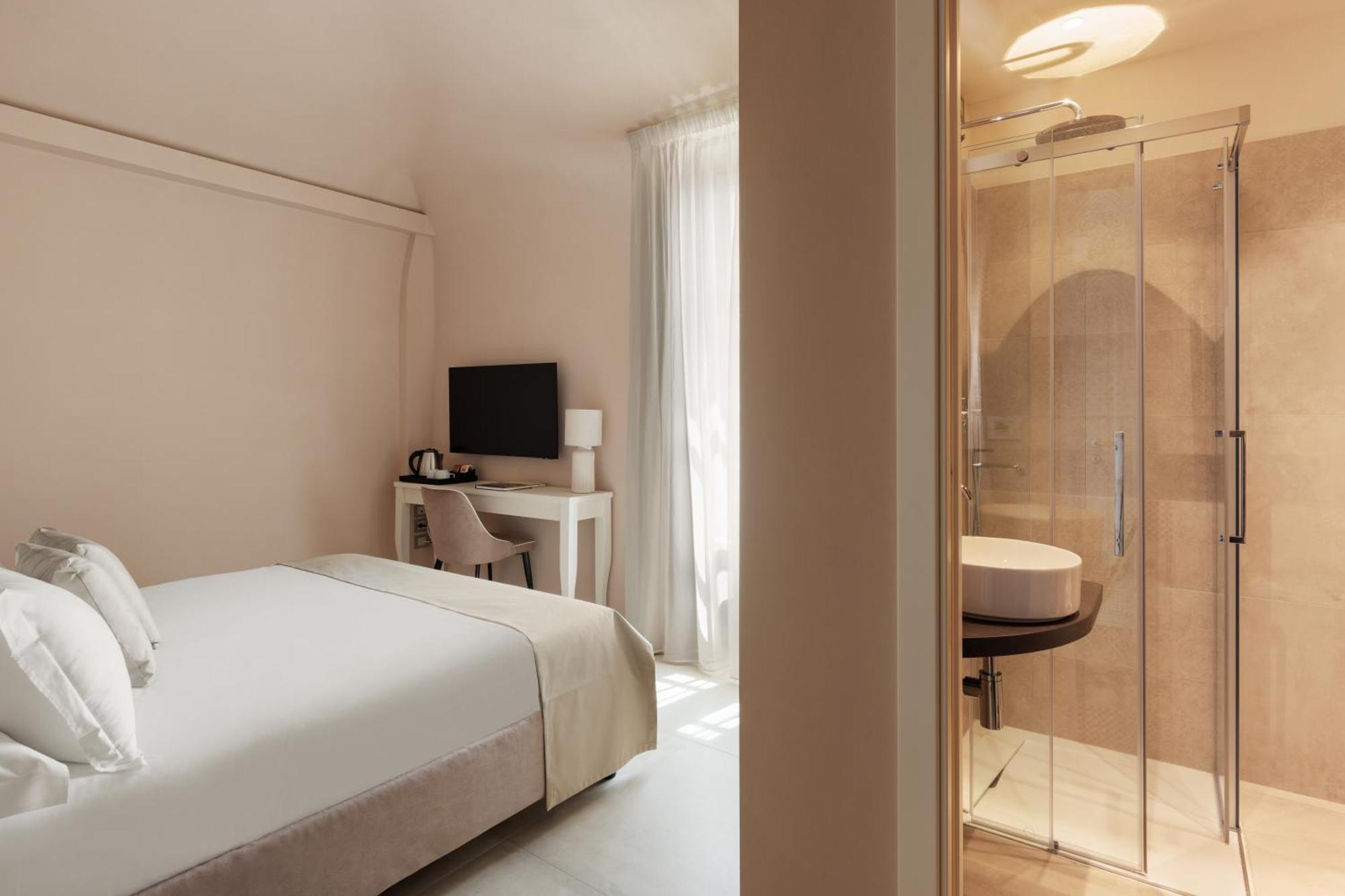 Standard Double Room,1641887399:JPEG