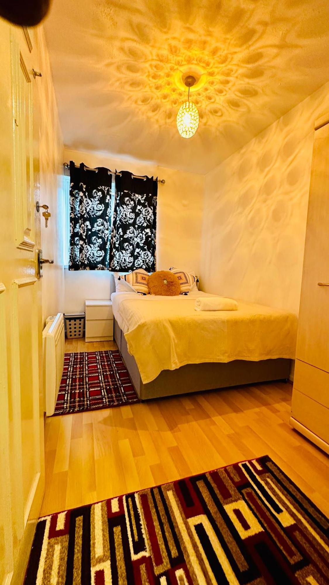Double Room with Shared Bathroom