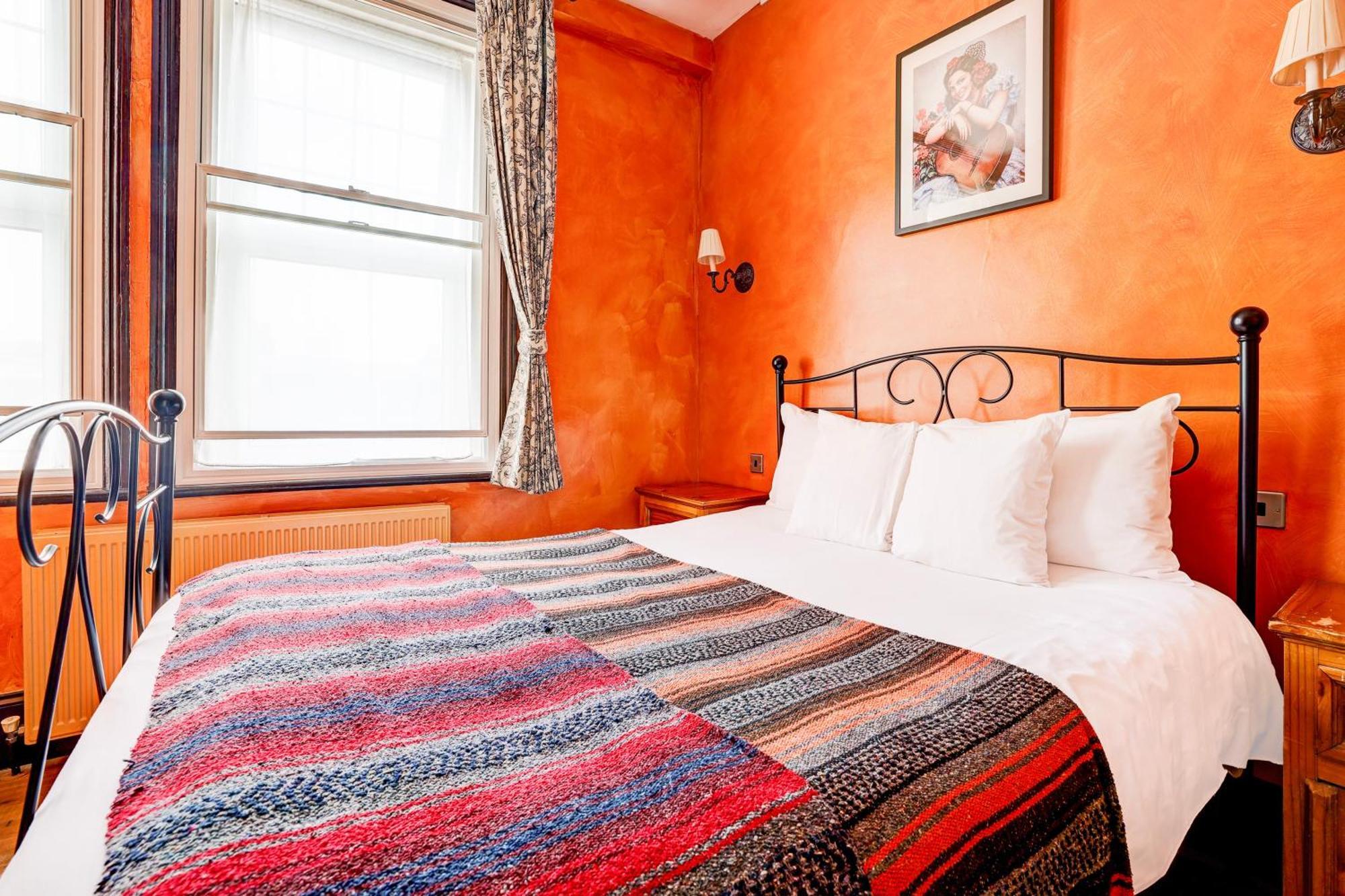 Deluxe En Suite Triple Room