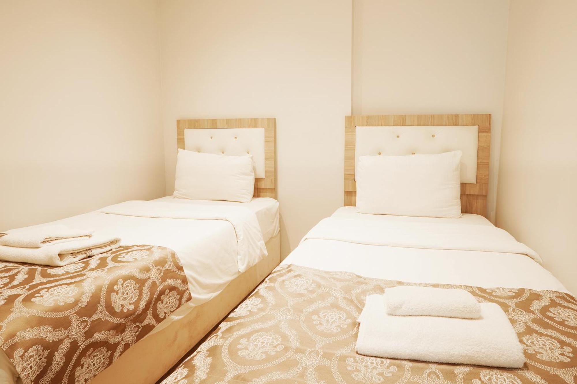 Deluxe Family Room,1660290103:JPEG