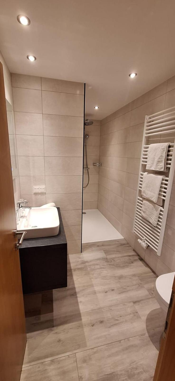 Two-Bedroom Suite,1674713707:JPEG