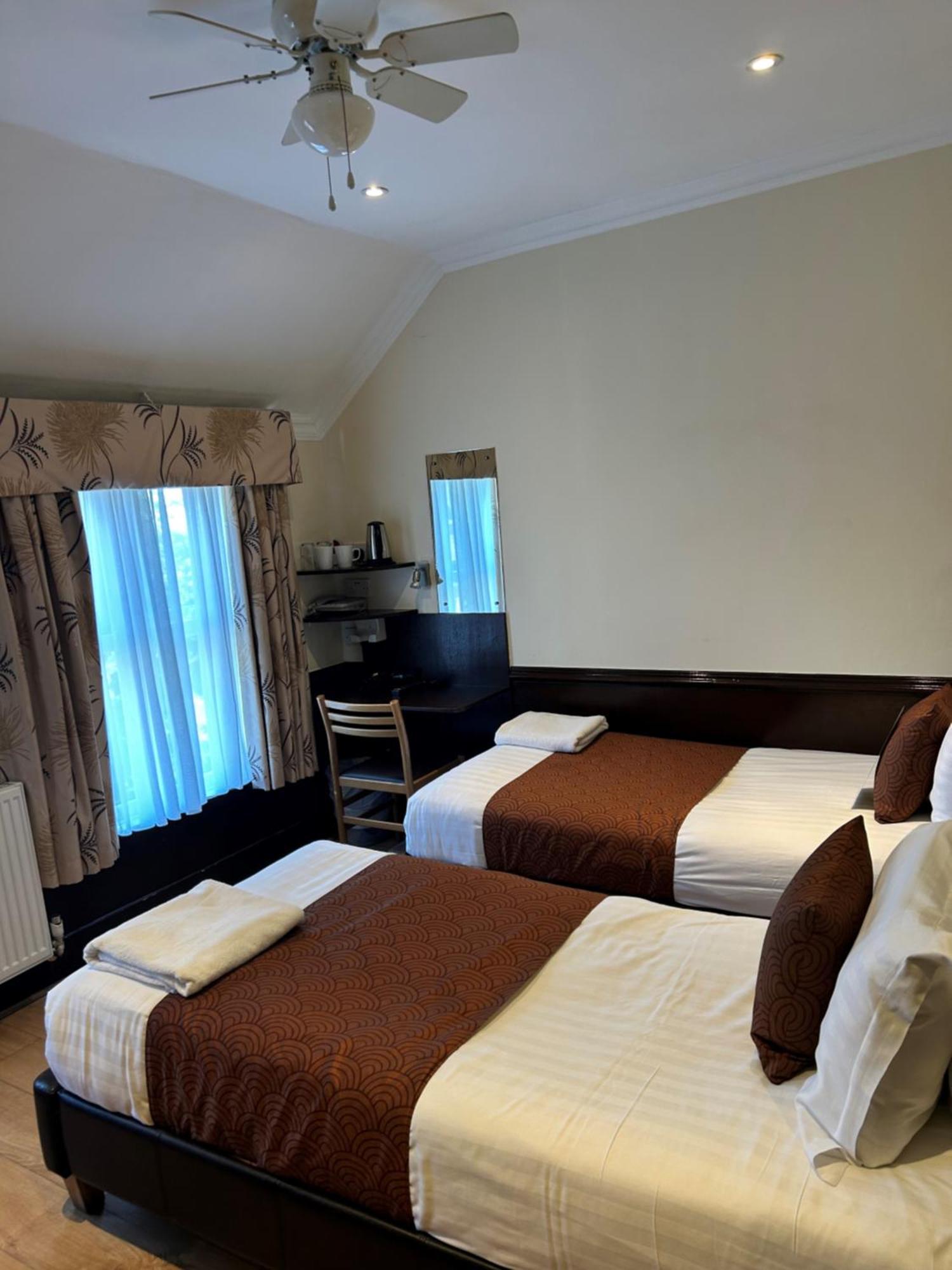 Classic Twin Room
