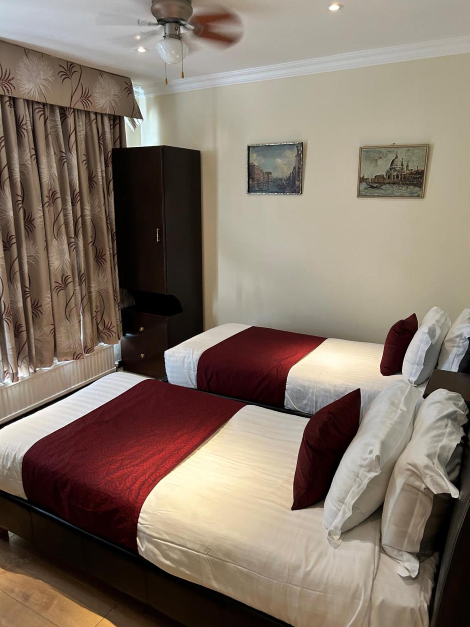 Classic Twin Room