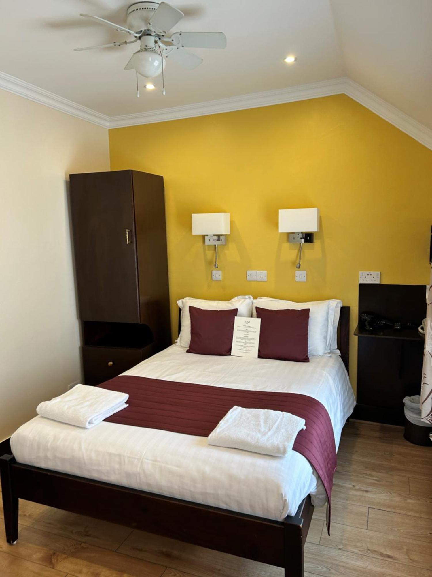 Classic Double Room