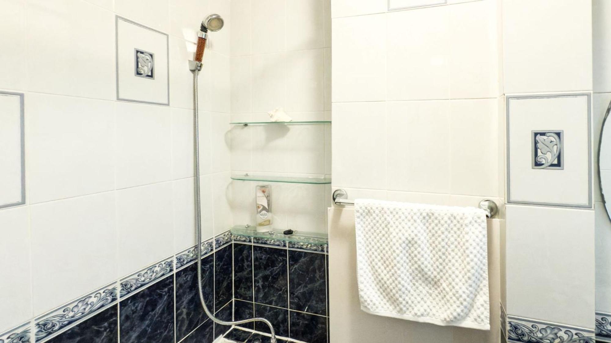 Large Double Room