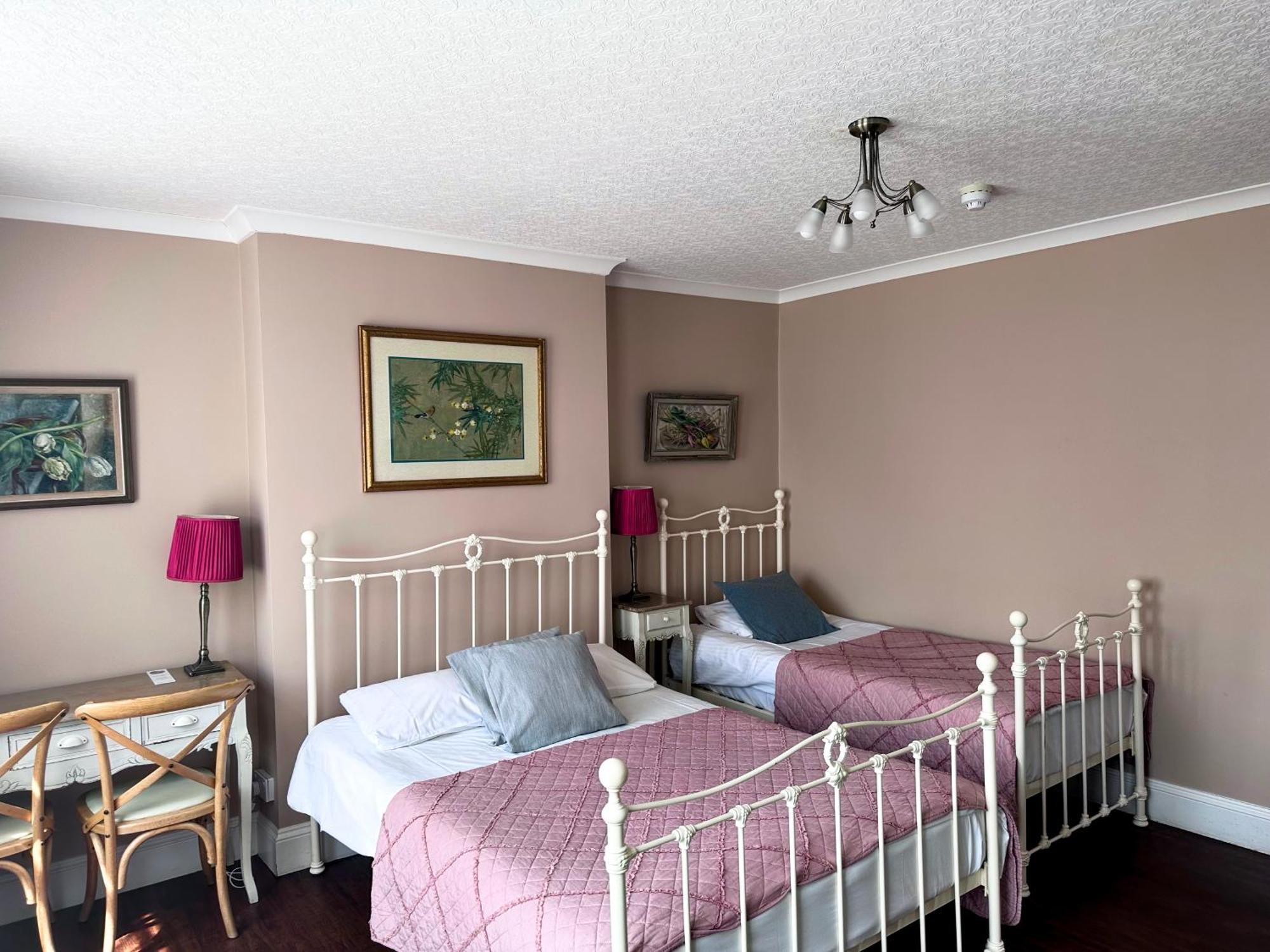 Basic Triple Room