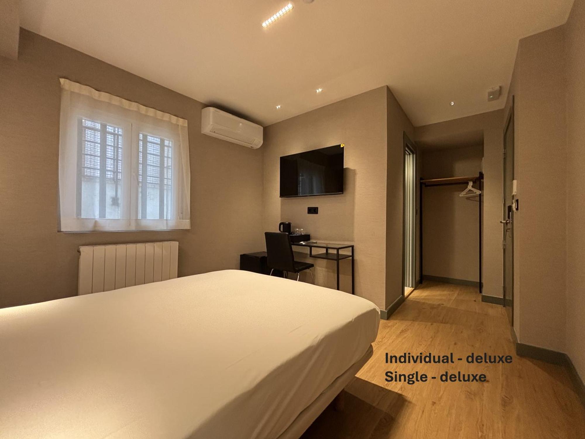 Deluxe Single Room