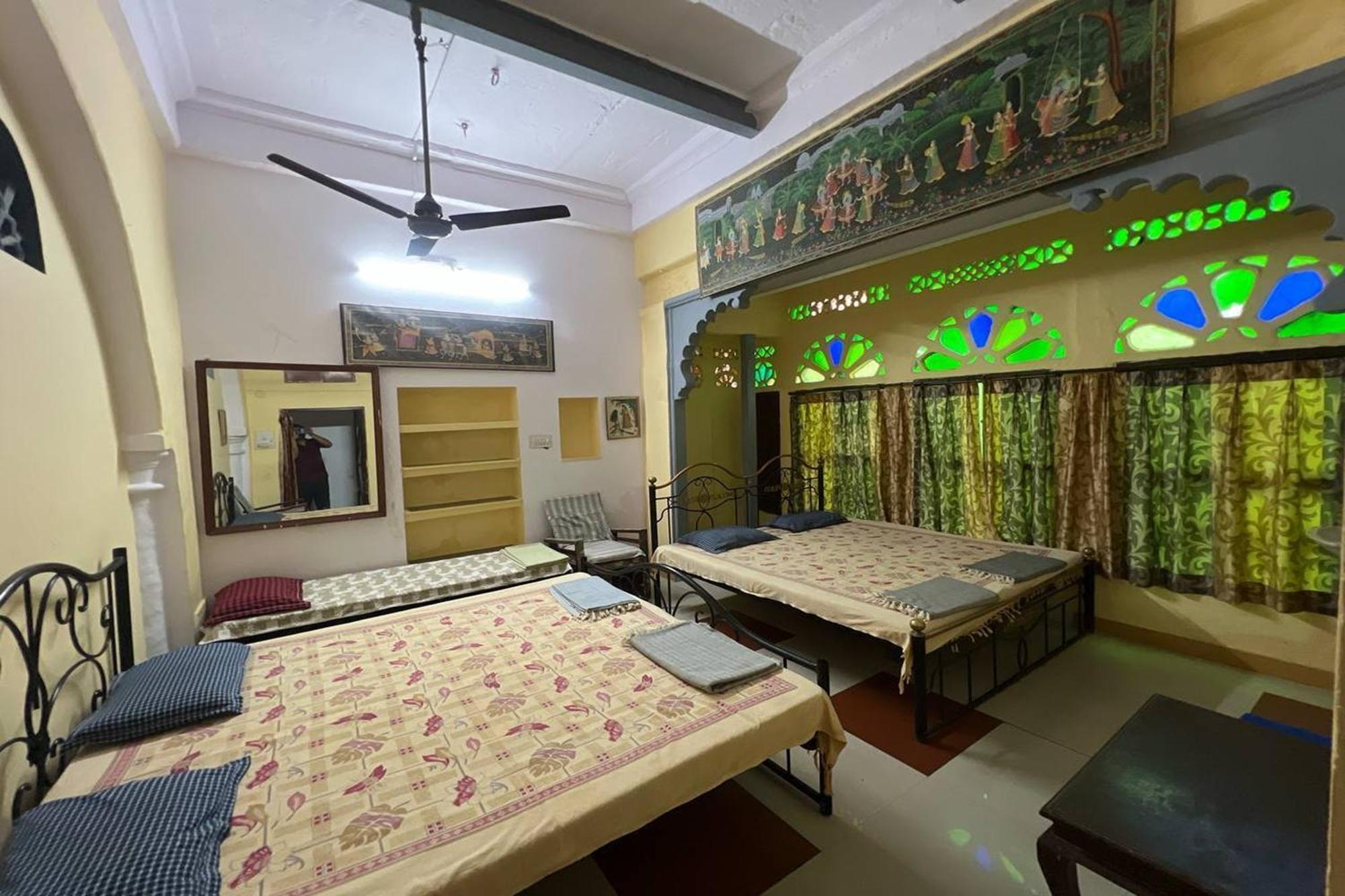 Deluxe Family Room
