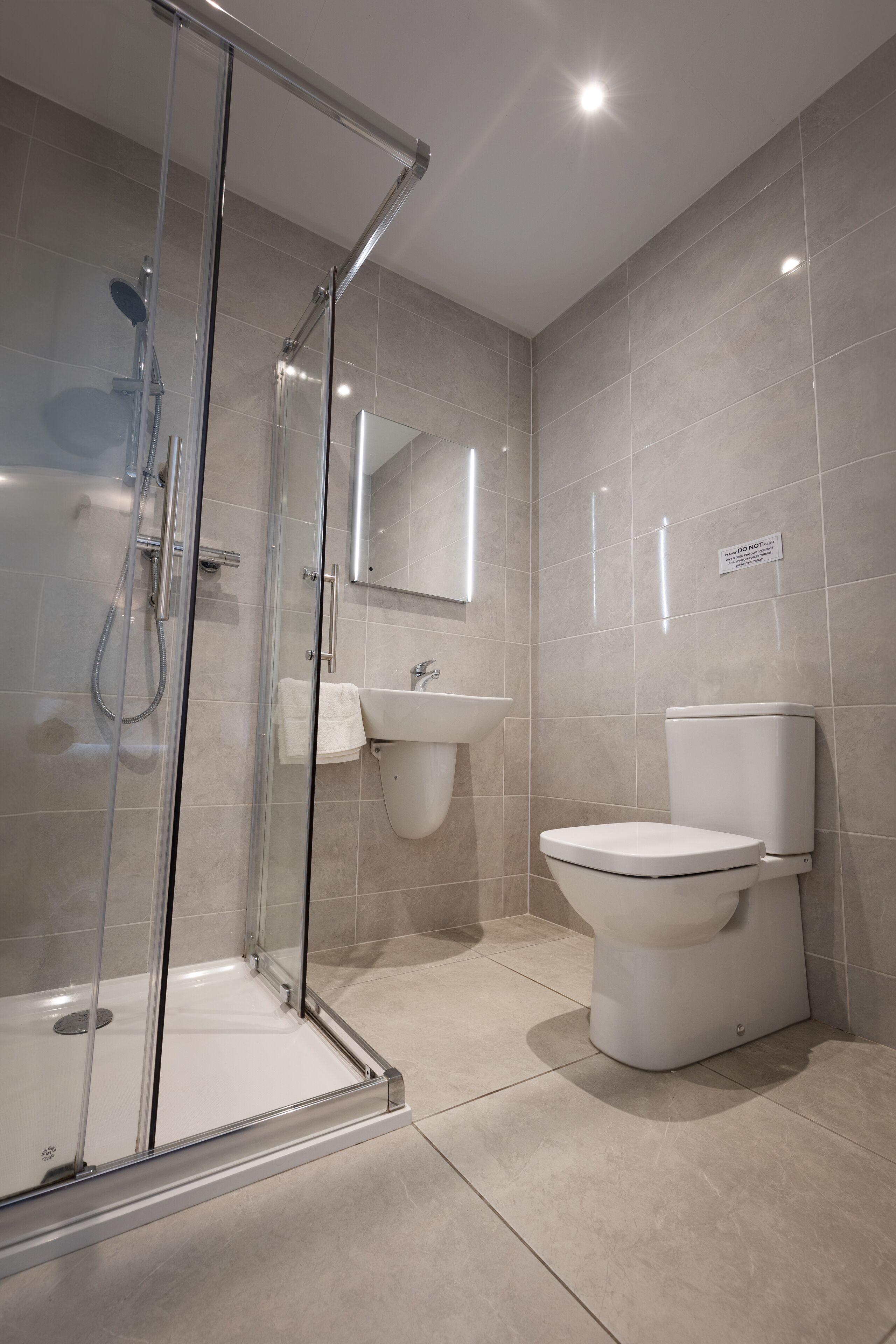 Family Room Private Bathroom
