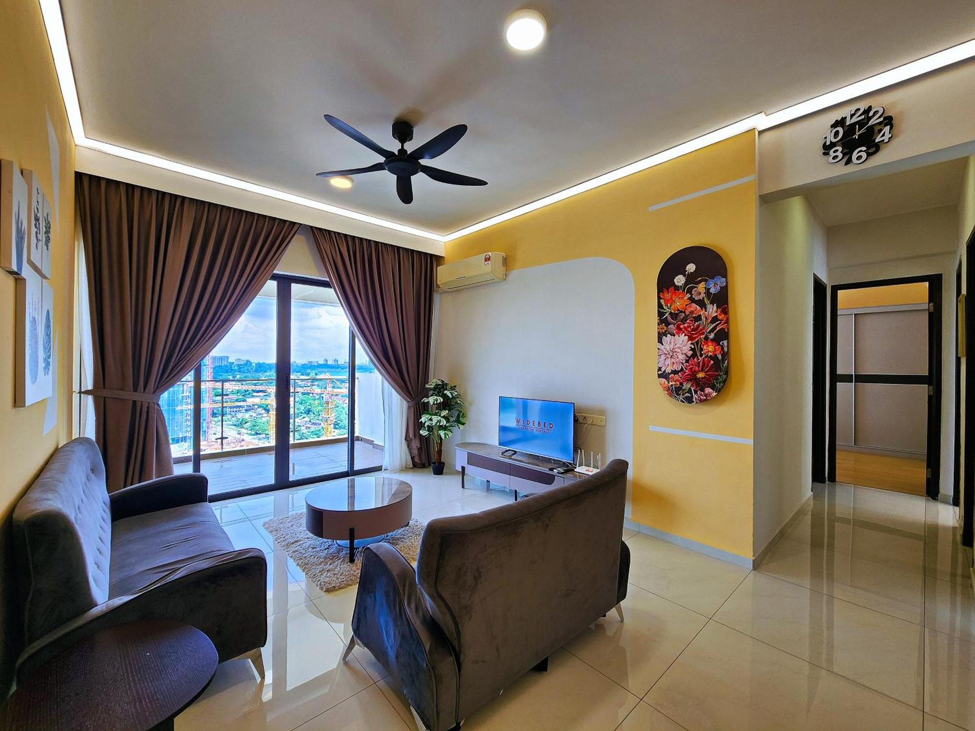 Apartment with Balcony