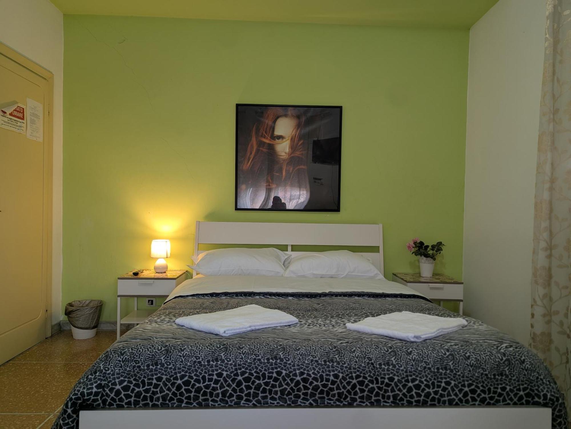 Double Room Private Bathroom