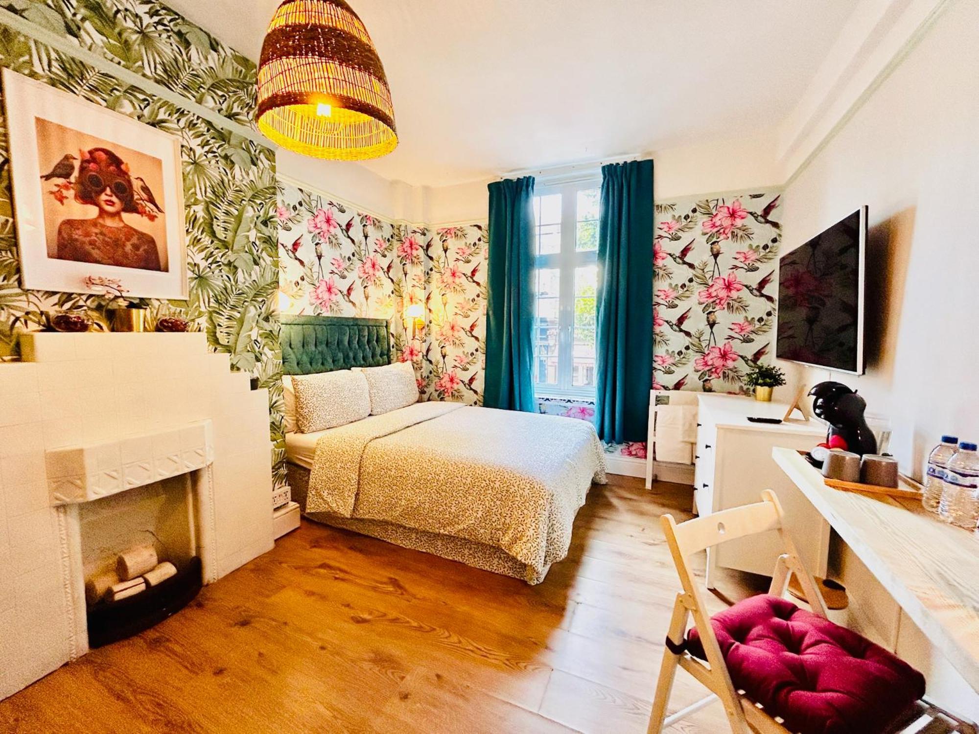 Large Double Room