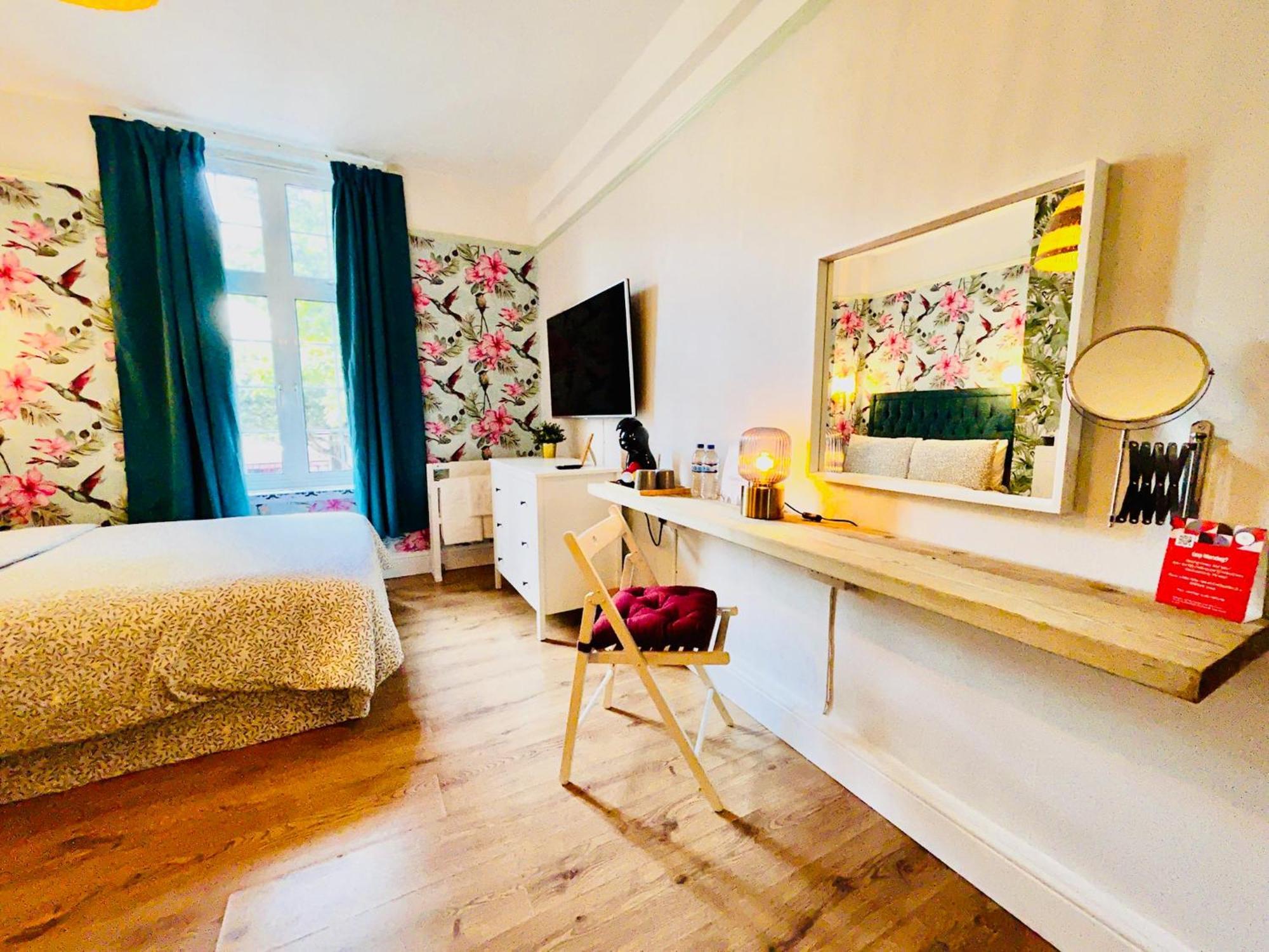 Large Double Room