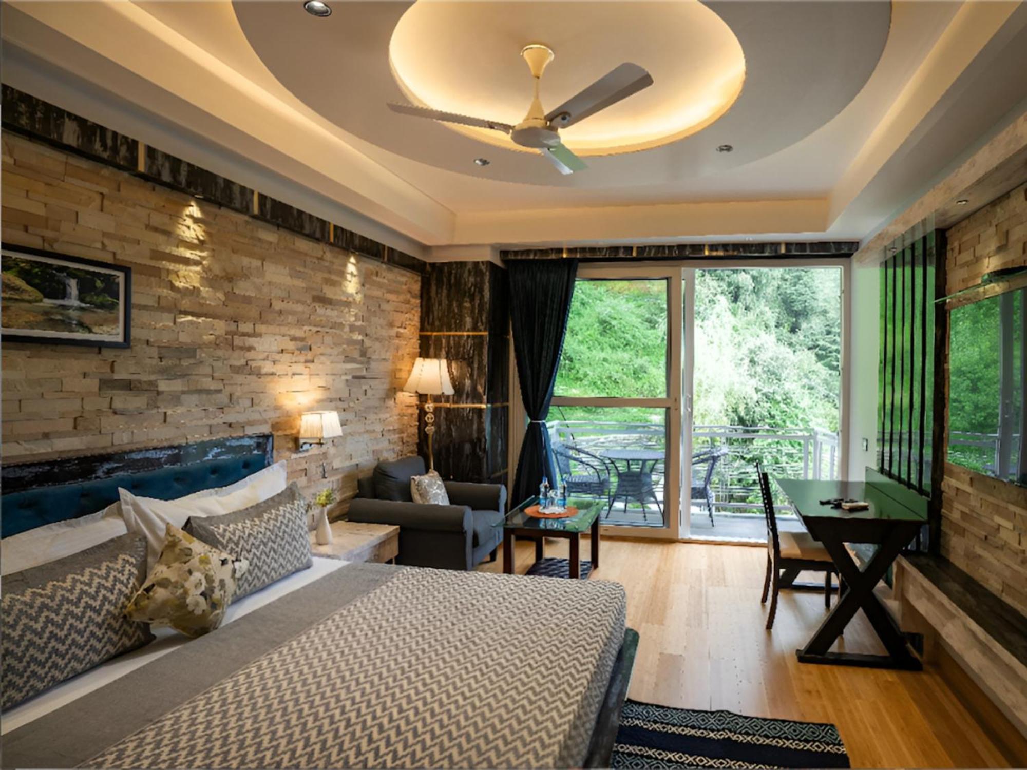 Superior Room Balcony Garden View