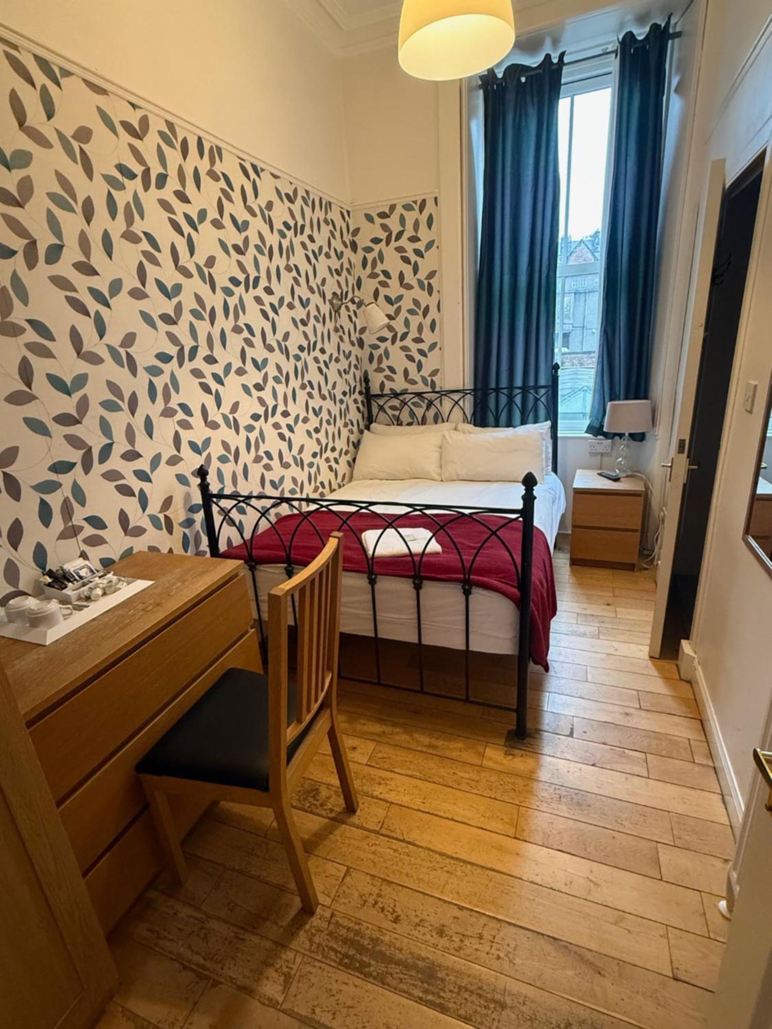 Single Room En Suite