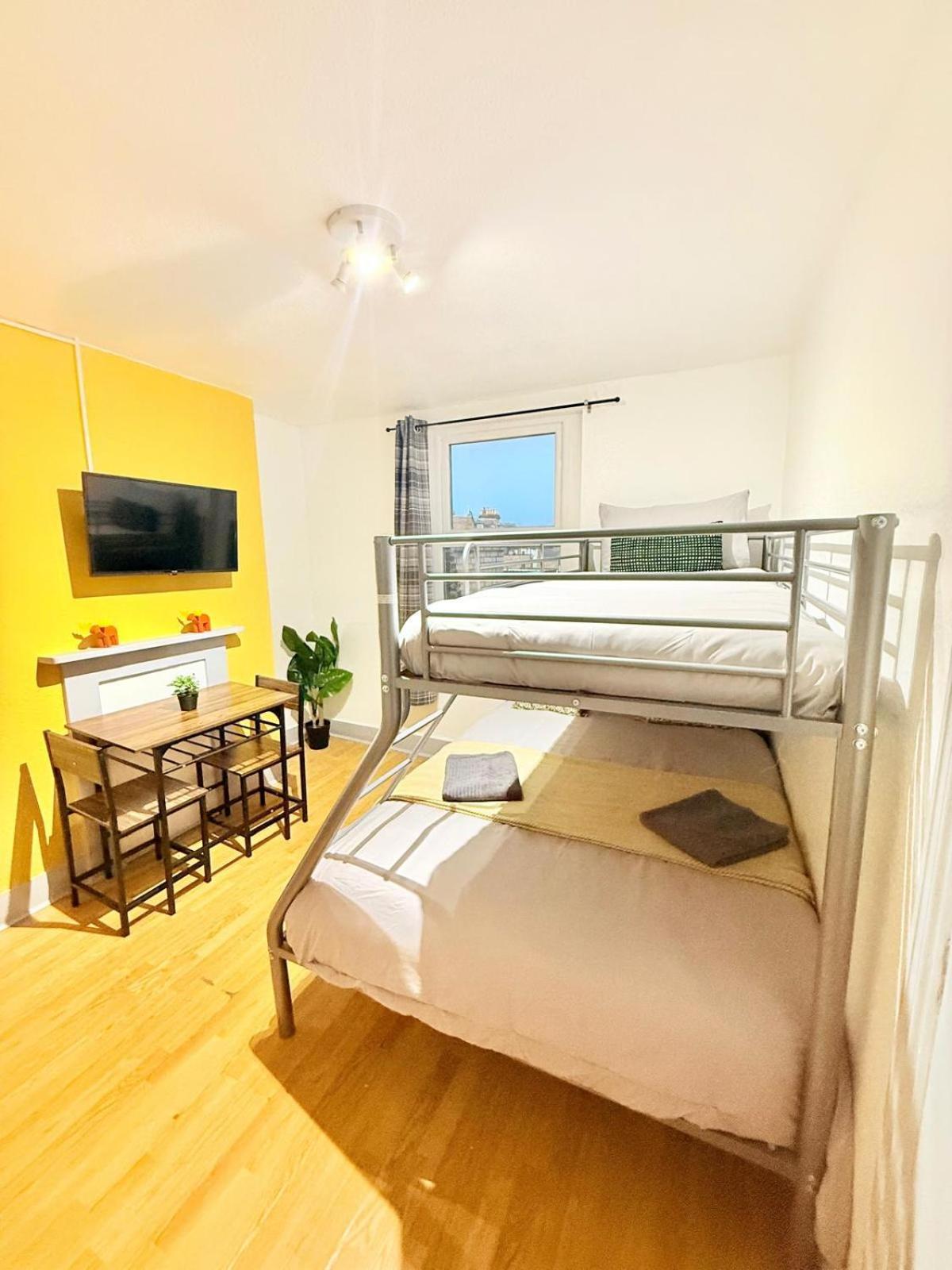 Economy Triple Room
