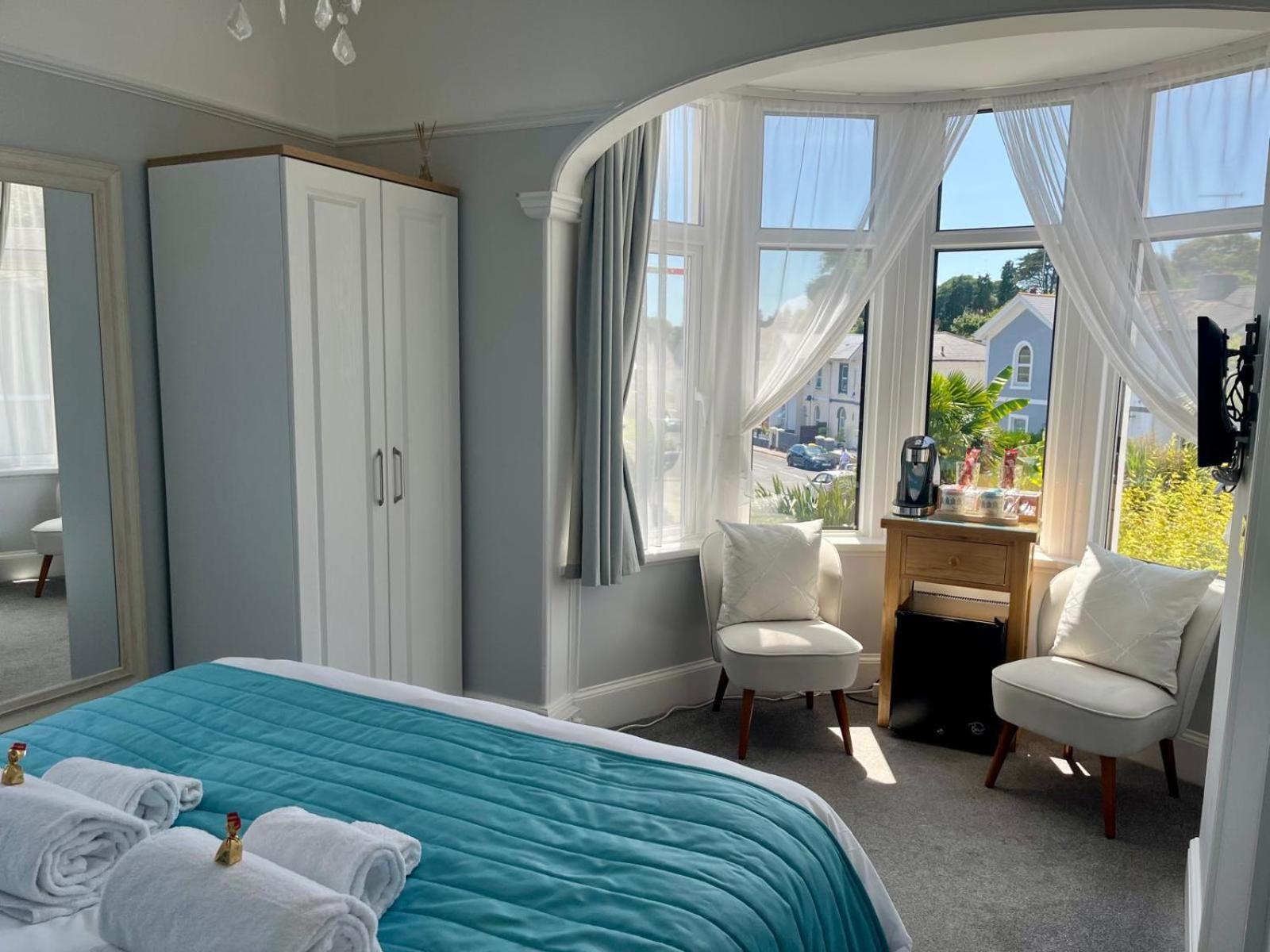 King Room Garden View