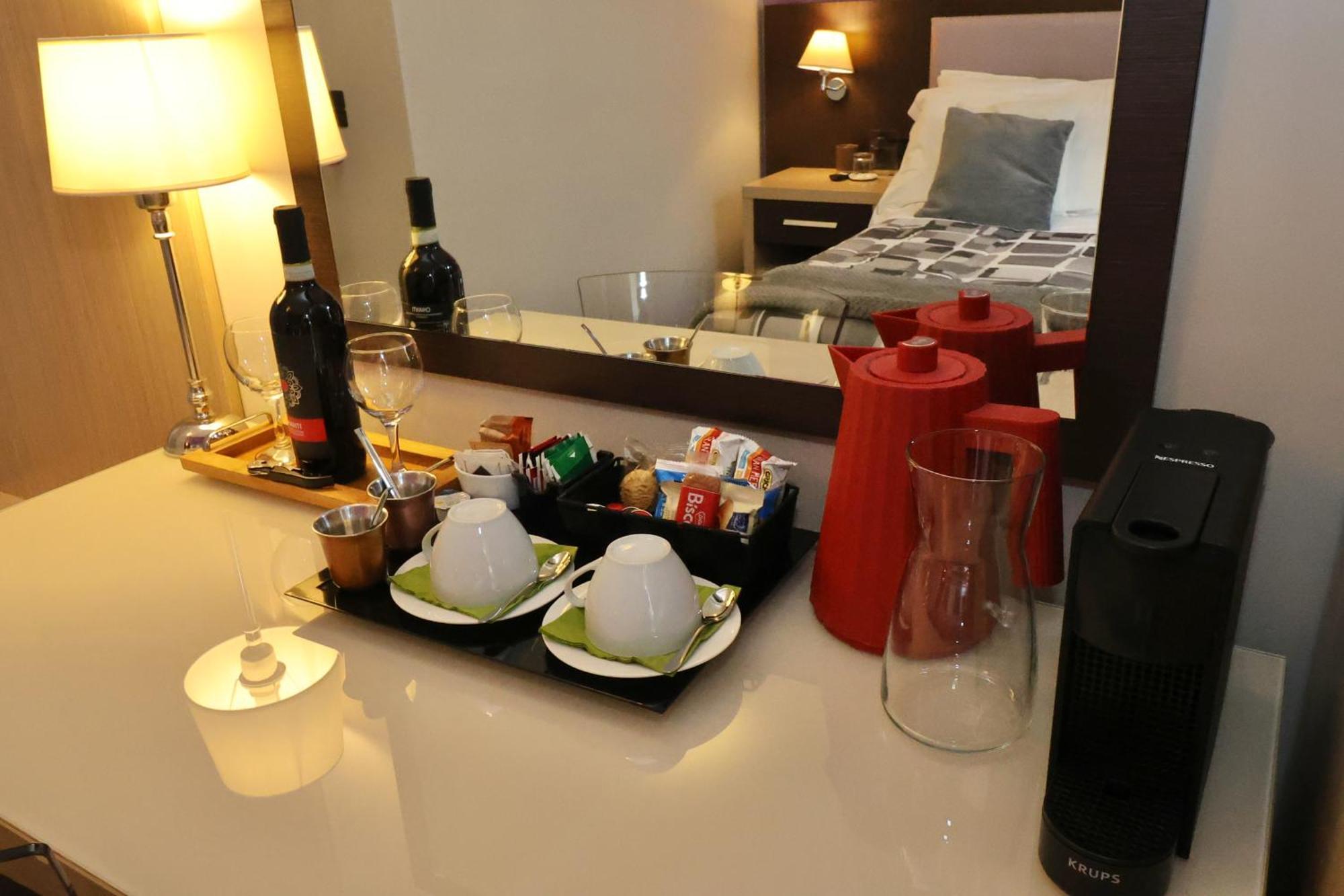 Standard Double Room City View,1758907673:JPEG