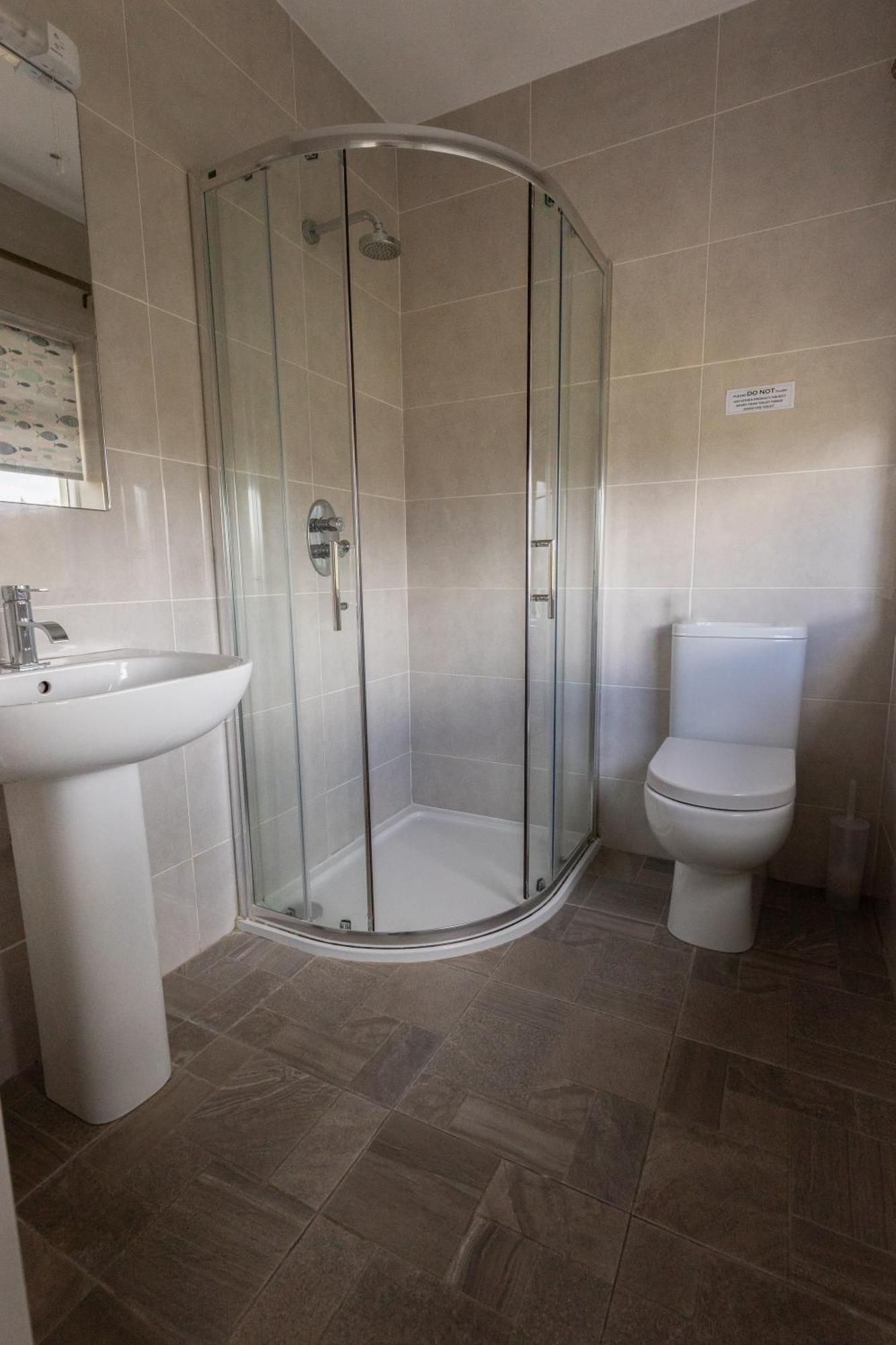Triple Room Private Bathroom