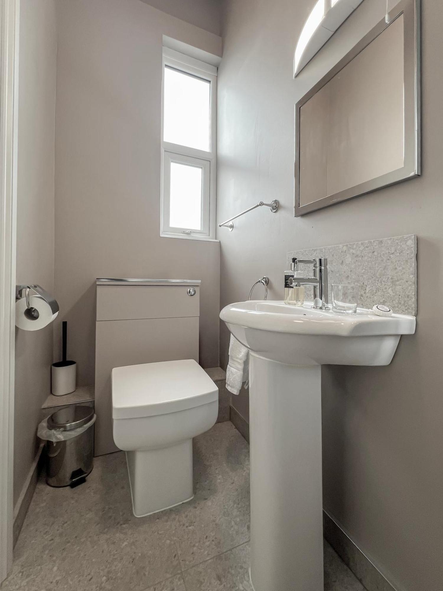 Double Room,1771551537:JPEG