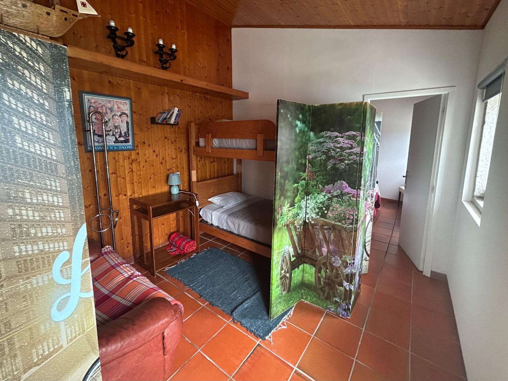 4-Bed Mixed Dormitory Room