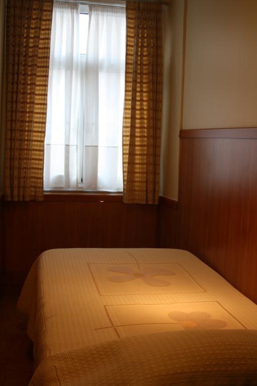 Single Room with Bathroom,856672358:JPEG