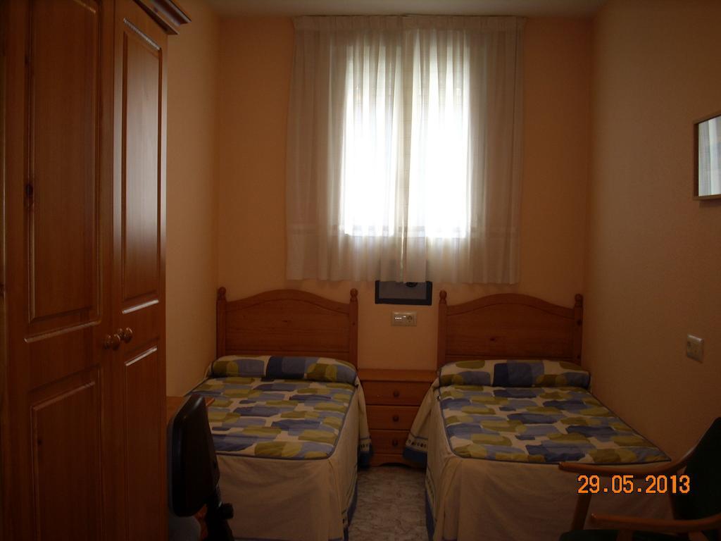 Twin Room Private Bathroom