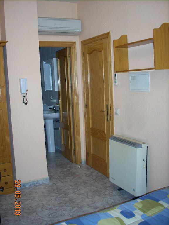 Twin Room Private Bathroom