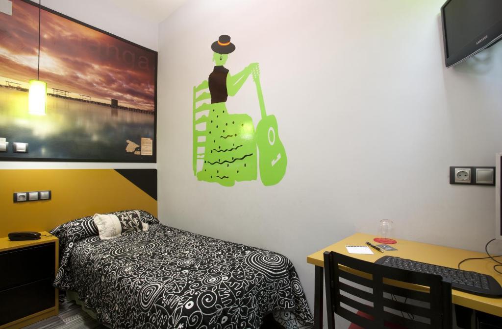Single Room,1580479601:JPEG