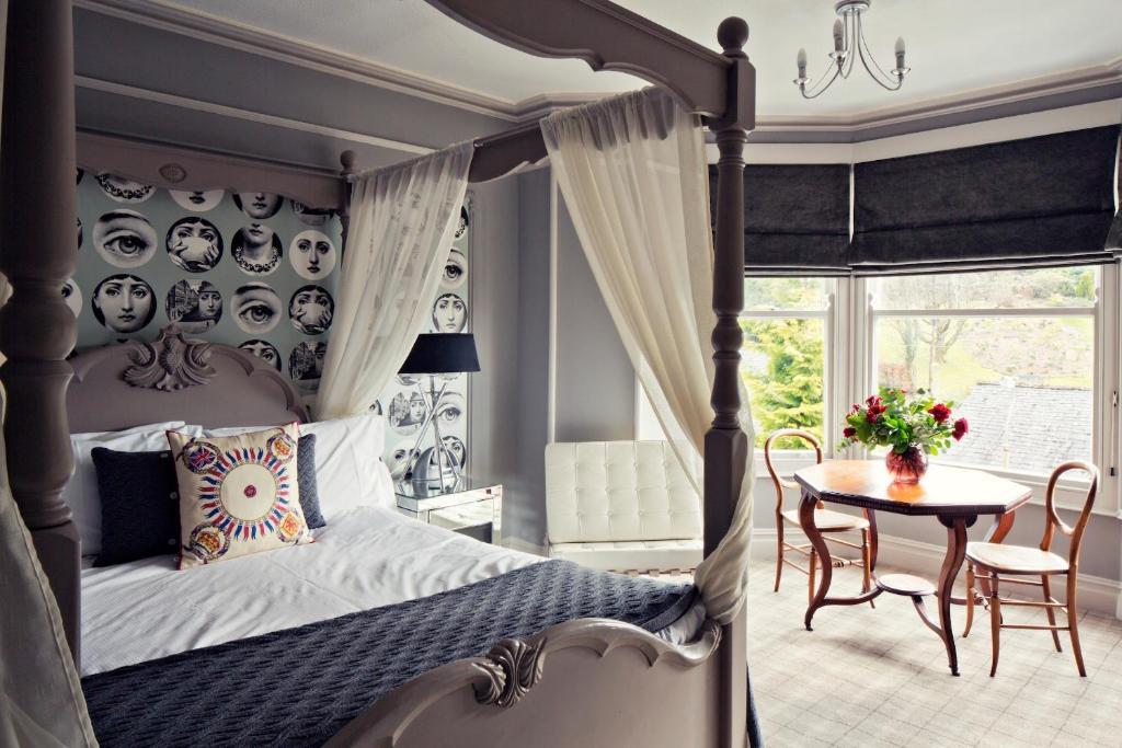 Superior Four-Poster Room,26750594:JPEG