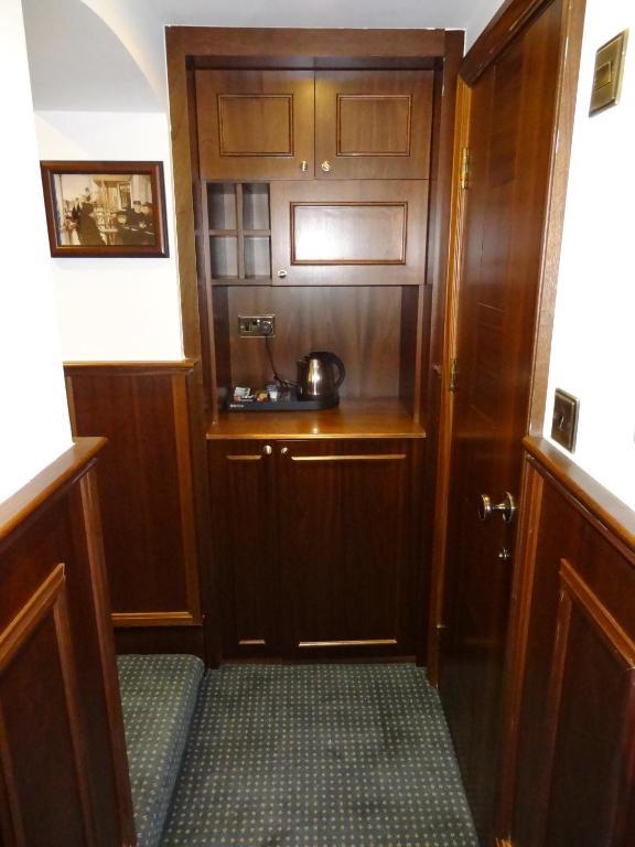 Superior Double Room with Outside Patio