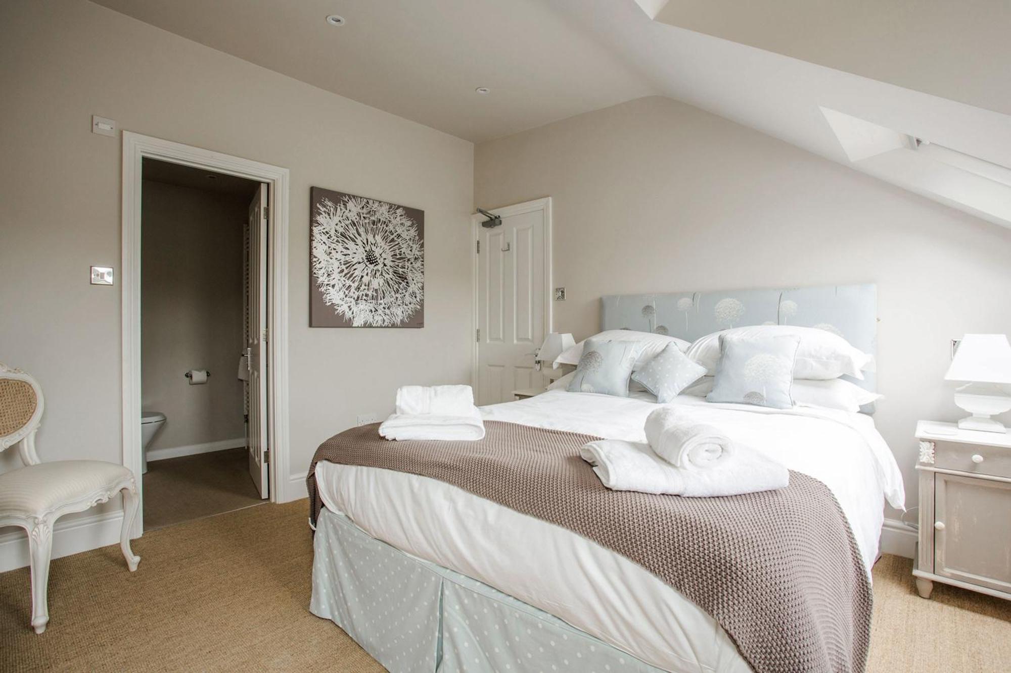Standard King Room