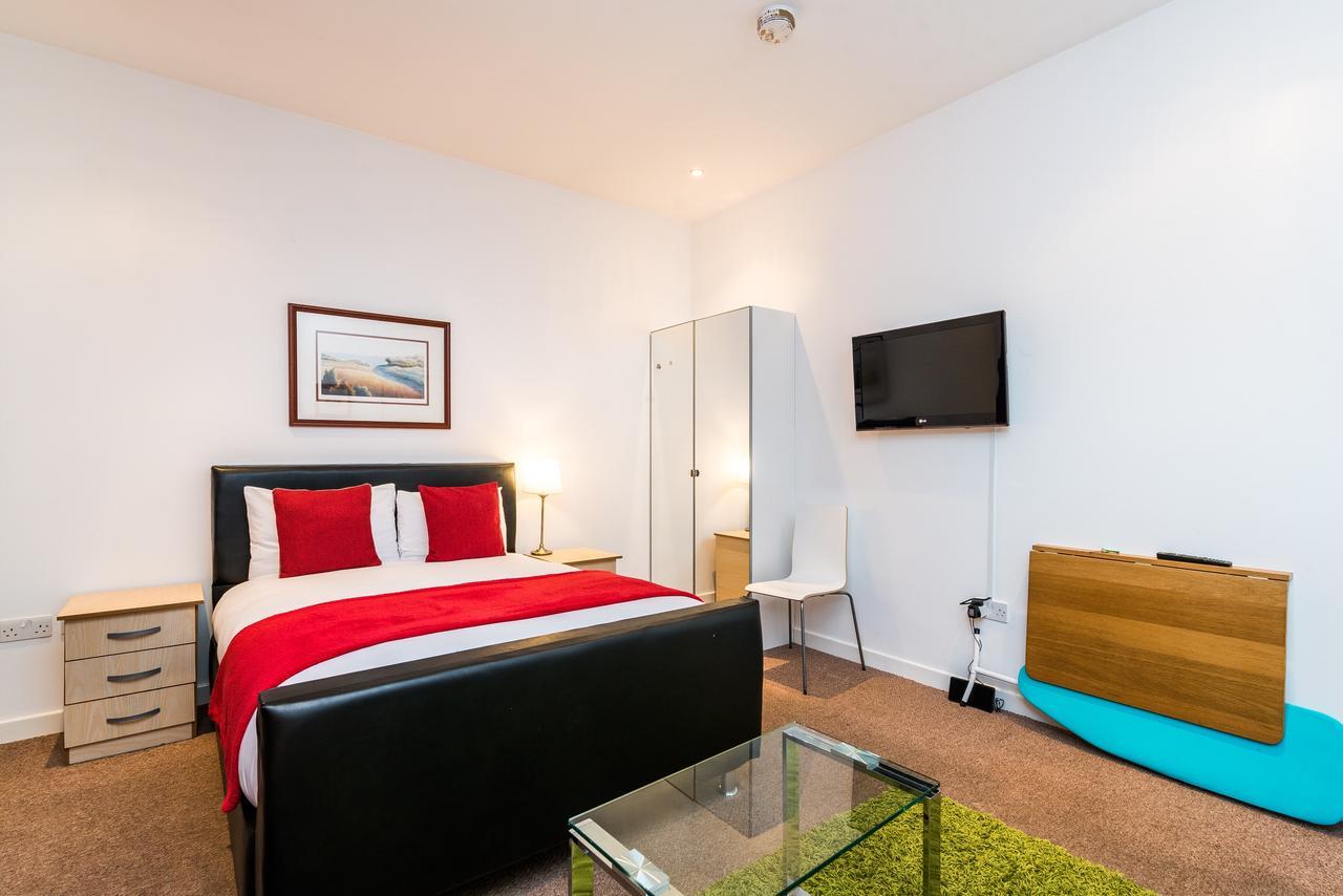 Double Room Private Bathroom