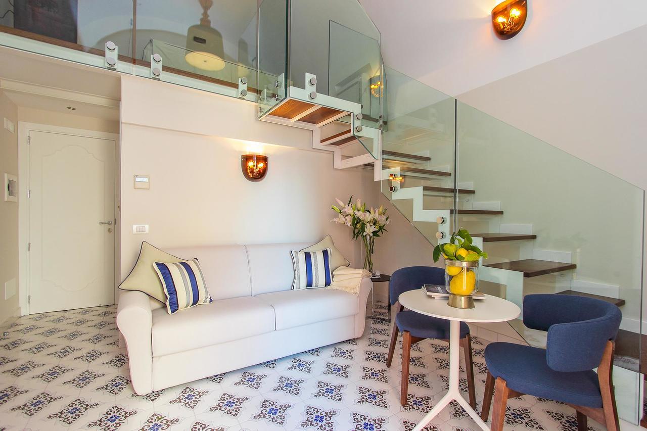 Double Room Split Level