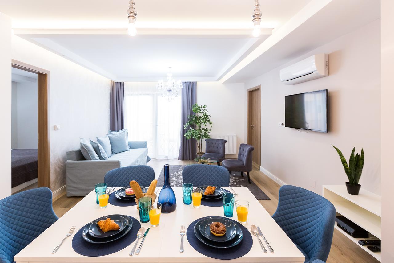 Apartamento de 2 dormitorios con balcón
