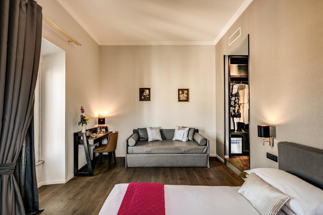 Deluxe Triple Room City View