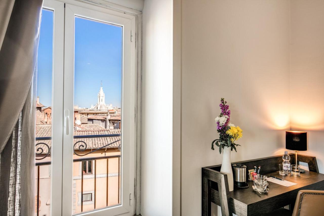 Deluxe Triple Room City View
