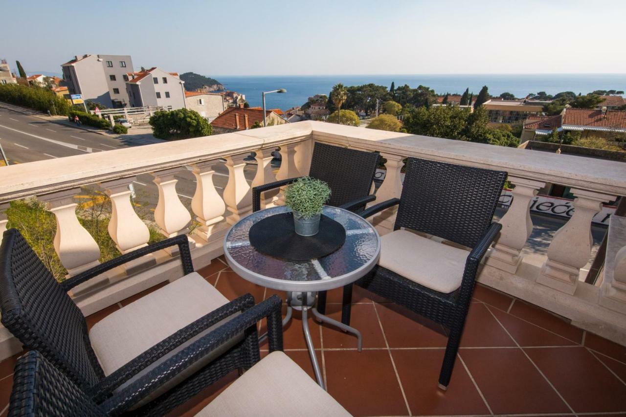 Superior Two-Bedroom Suite Balcony Sea View