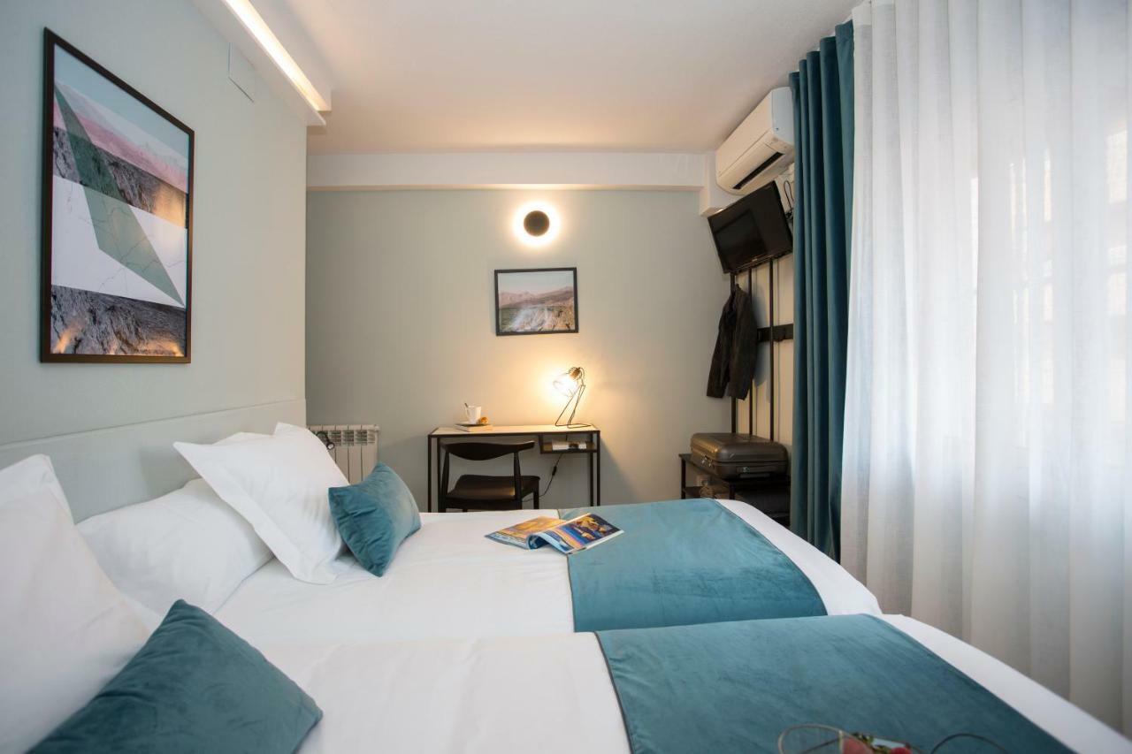 Double Room with Bathroom