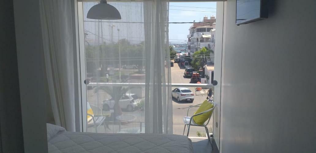 Small Double Room,791668749:JPEG