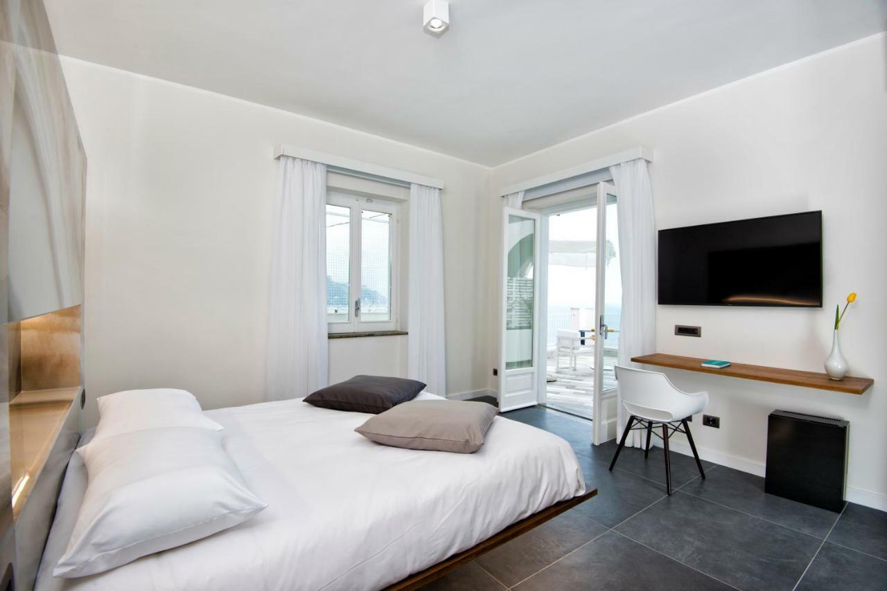 Queen Room Sea View