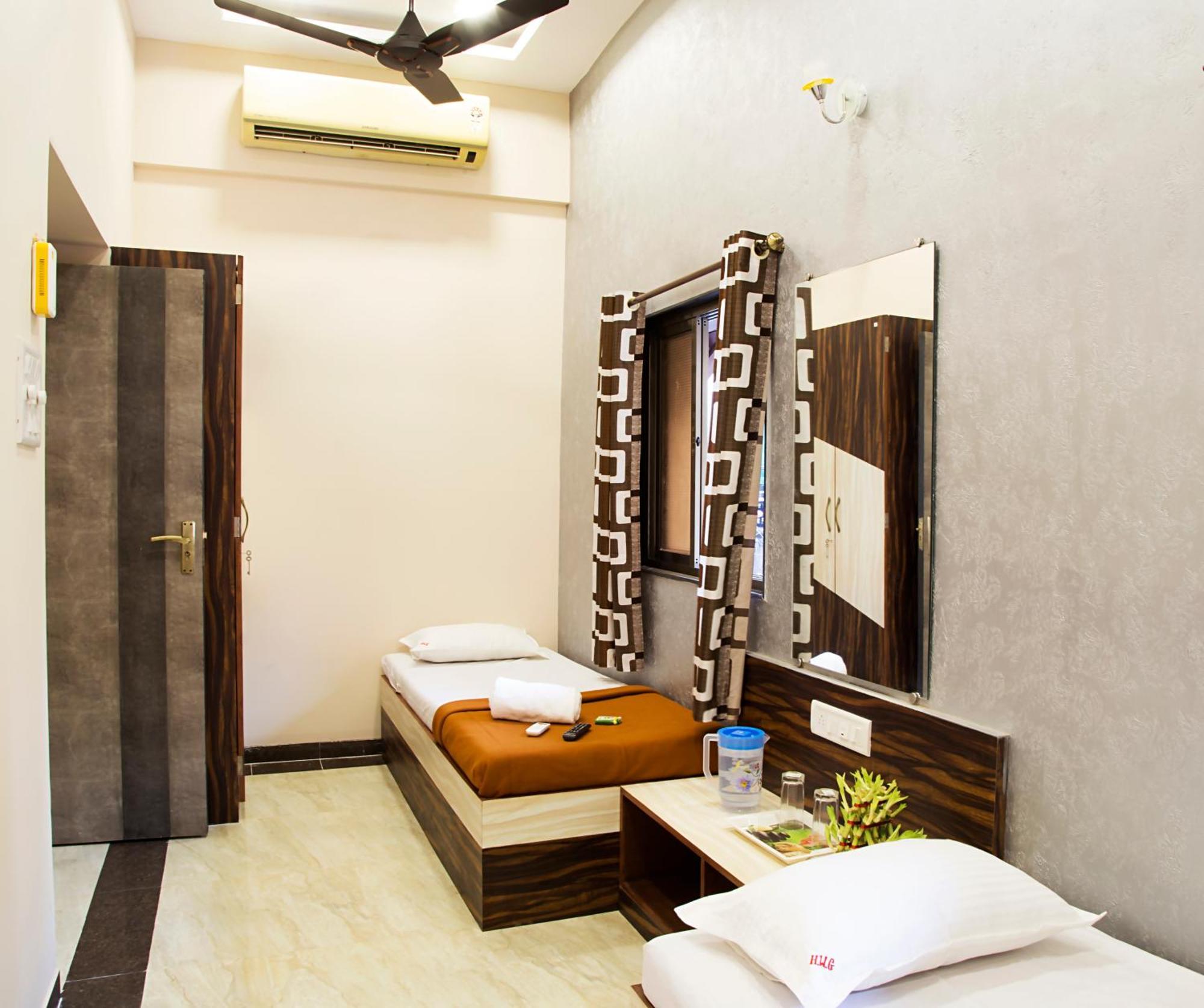 Double Room with Private Bathroom,826782377:JPEG