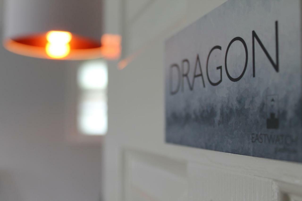 Dragon - Double Room with Sea View and Ensuite