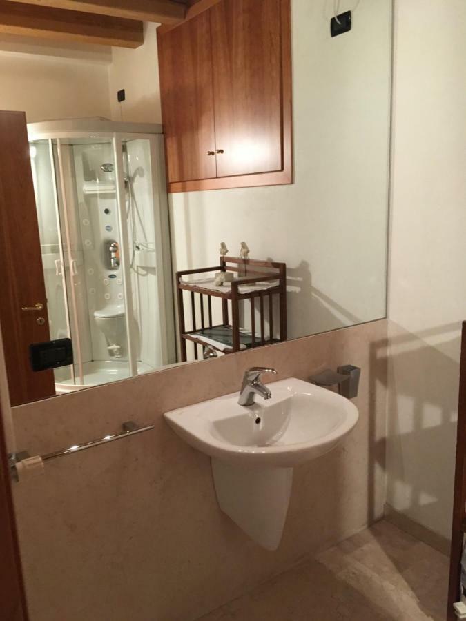 Double Room Private Bathroom,865310990:JPEG