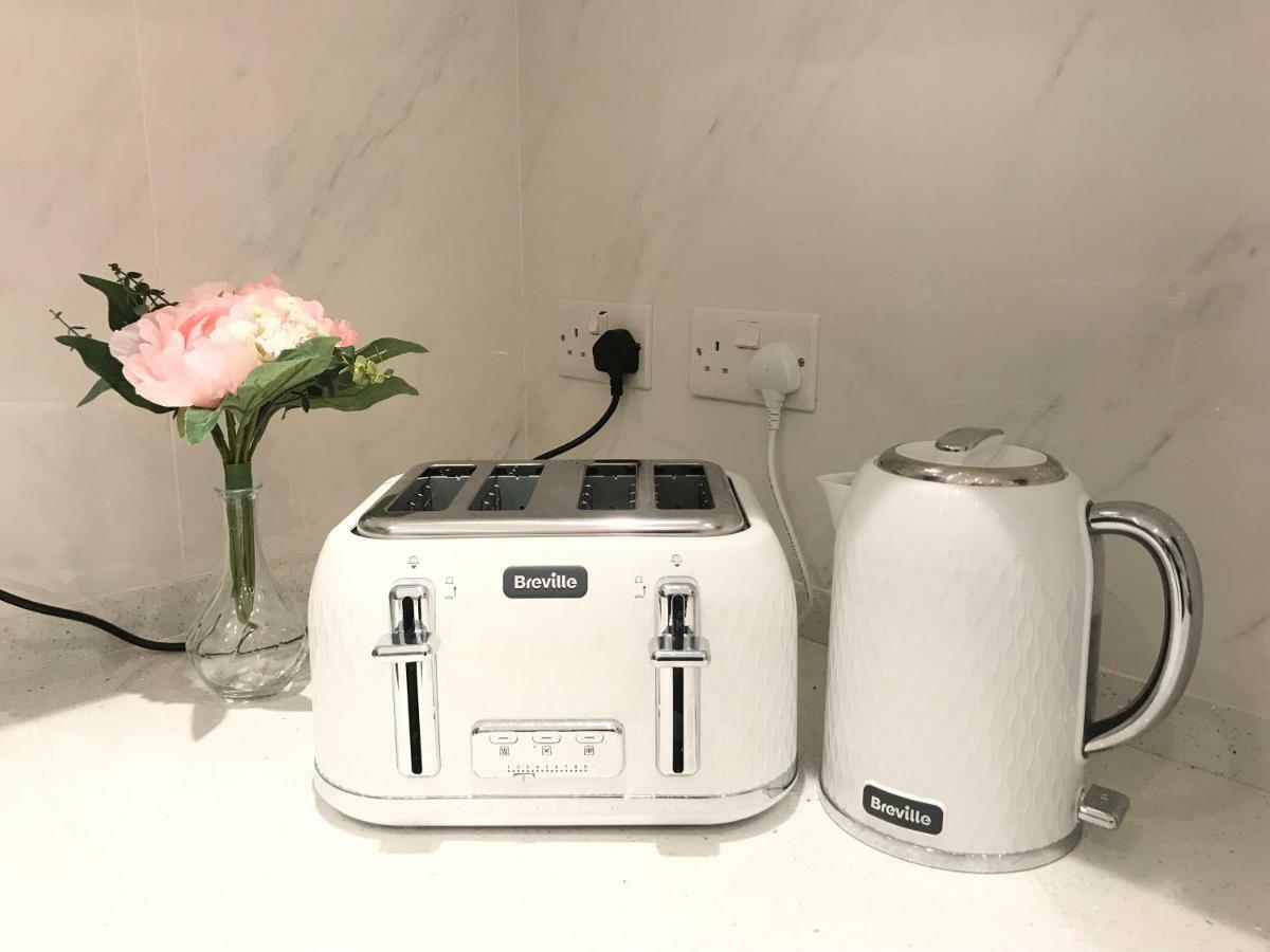 Small Double Room,871740656:JPEG