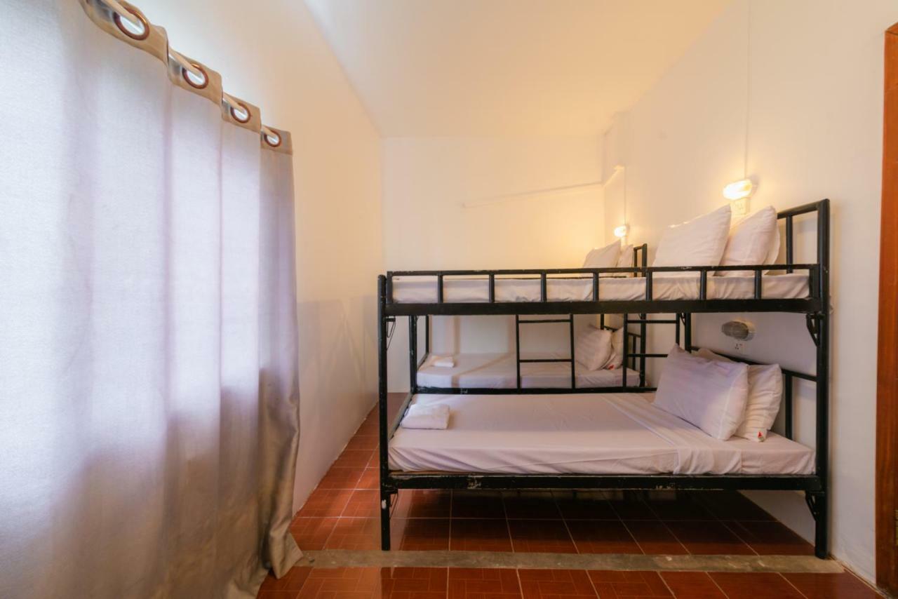Bed in 6-Bed Mixed Dormitory Room