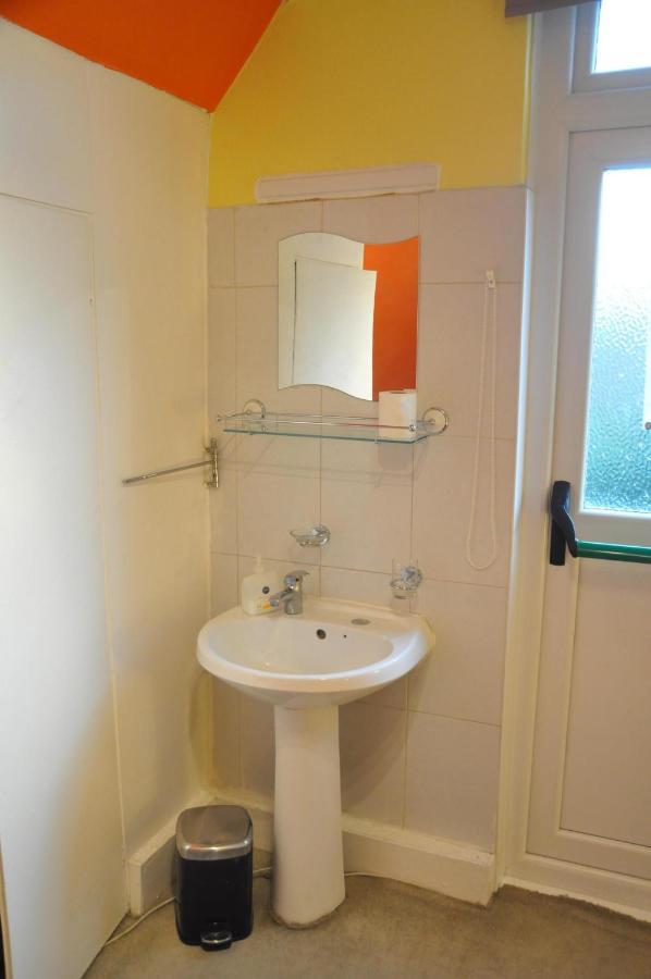 Budget Double Room with Shared Bathroom - Attic